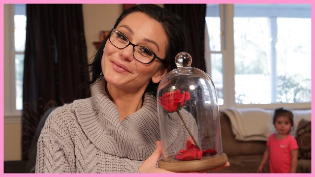 'JWOWW Beauty & the Beast Rose DIY with Meilani!'