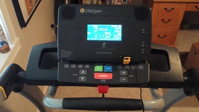 'REVIEW - LifeSpan TR1200i Folding Treadmill First Impressions'