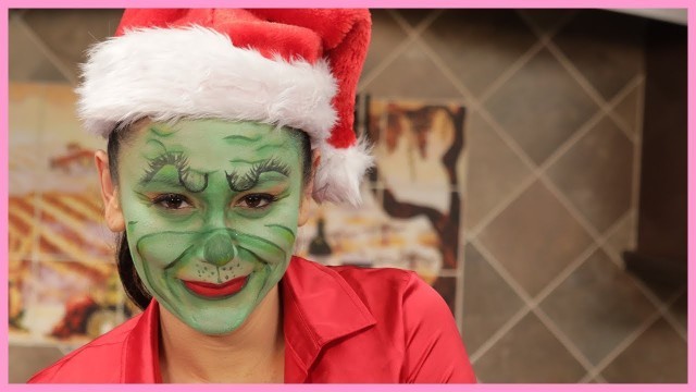 'JWOWW’s Grinch Makeup Tutorial!'