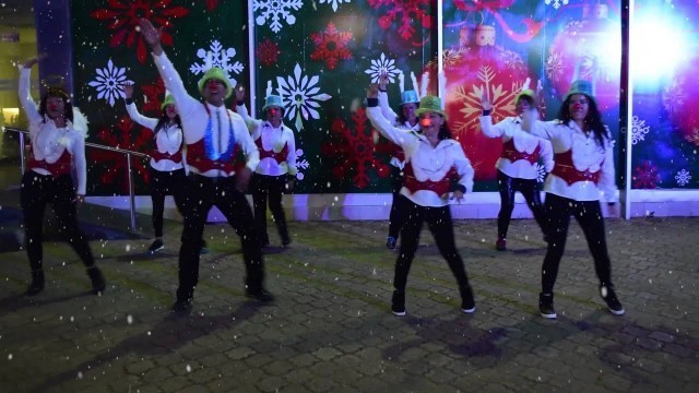 'JINGLE BELL ROCK LATIN SHAKE | ZUMBA FITNESS'