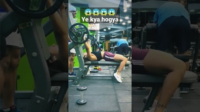 'bench press #chest #exercise #shorts #fitness #abs #videos #muscle #crossfit #shortvideo #booty'