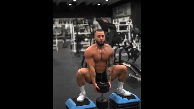 'LEG DAY Part 4 | Dumbel Squat #legday #gym #gymmotivation #fitness #workout'