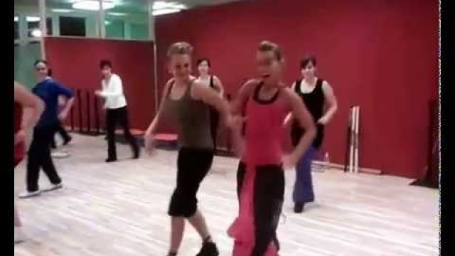 'Latin Fitness óra'