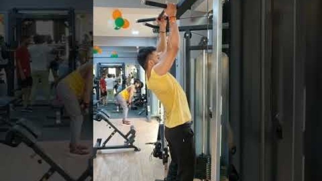 '#pullups #chinups #short #gym #fitness @Guru Mann Fitness @Yatinder Singh @Fit Minds'