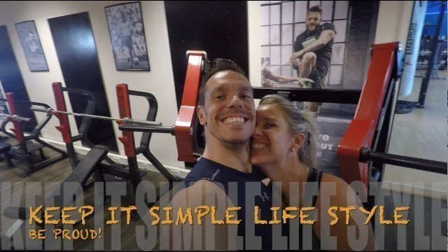 'Couples workout Manon en Dani fun video Dutch'