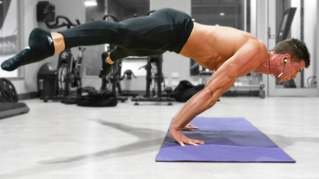 'Straddle Planche - Never Give Up'