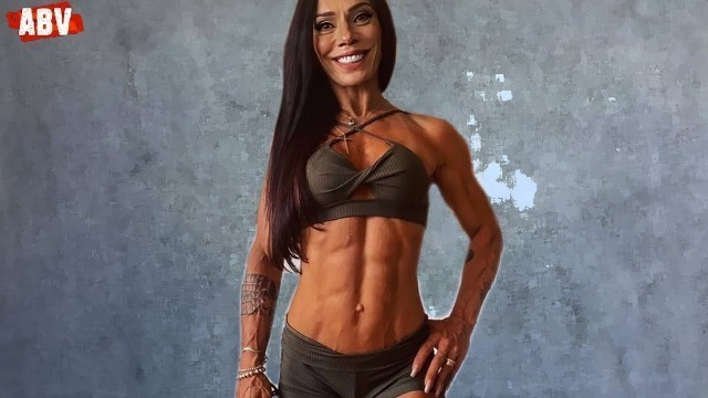 'Fitness Model, Brazilian age 47, Gym Workout, Fbb Muscles'