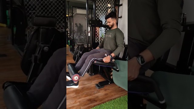 '150 kg leg extension by beginner #shorts #viral #gym'