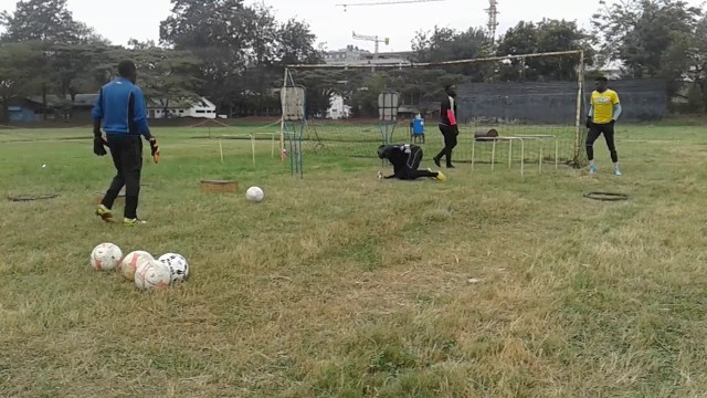 'Goalkeepers Fitness Drills and Handling/  Conditioning Drill for Soccer Goalkeepers / Reaction speed'