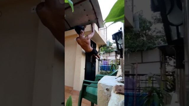 'Anti gravity workout #calisthenics calisthenics#workout#streetworkout#homeworkout#barbrothers#thenx'