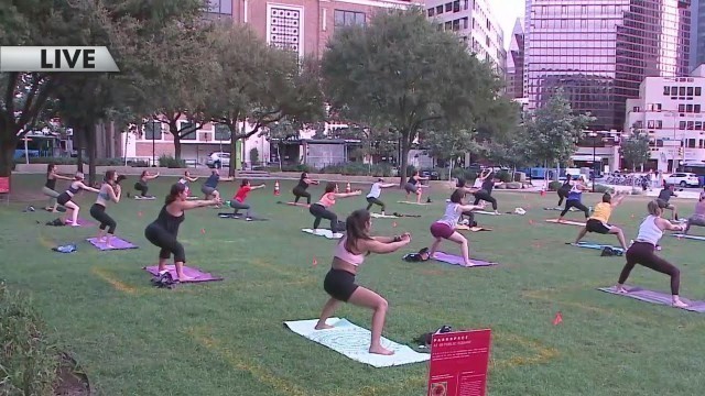 'Fall Fitness kicks off in Republic Square'