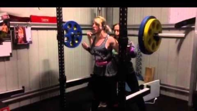 'Be Strong Fitness Geelong Renee Squats 90x2'