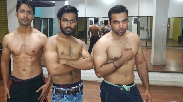 'Anurag Tyagi Posing at Gravity Gym Roorkee'