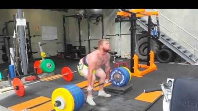 'Be Strong Fitness Geelong Elliot Block Pulls 220kg x5'