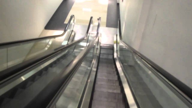 'Montgomery KONE Single-File Escalators @ Planet Fitness, Monmouth Mall, Eatontown, NJ'