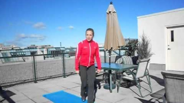 'Curtsy Squat by Kathy Robitaille, Fitness Anywhere Ottawa.mov'