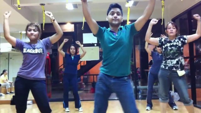 'Second hand jawani - Cocktail - Bollywood Dance Fitness - Master Deepak'