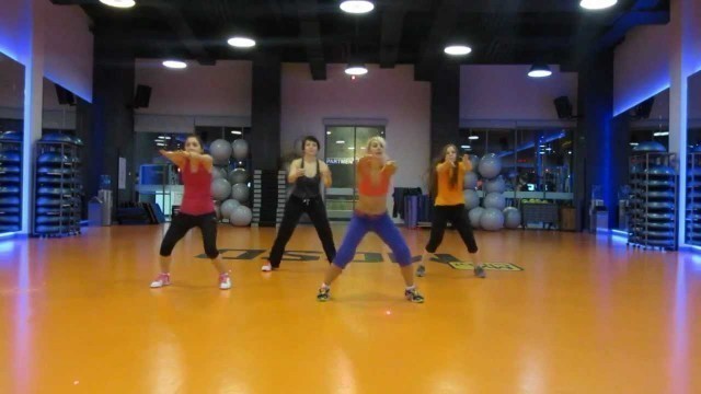 'Zumba Fitness warm up -pitbull\'\' Feel this moment\'\''