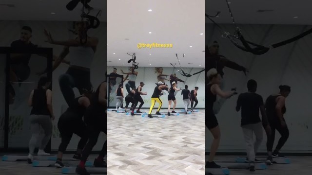 'Hip-Hop step aerobics With Treyfitnesss #aerobics #fitness #cardio #treyfitnesss'