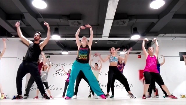 'ZUMBA // Fitness Coreografía (glúteo, abdomen, piernas)'