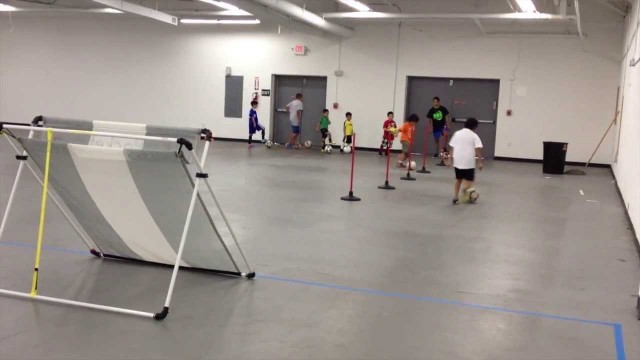 'Best Buy Soccer Training- Video 1: First coaching session- Indoor drills and fundamentals'