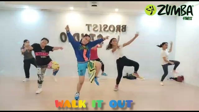 'WALK IT OUT // Zumba fitness // Dance Hi Hop // ZIN Ayu sukabumi'