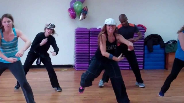 'Dance Fitness...Move That Body by Nelly ( hip hop) FUN!!!'