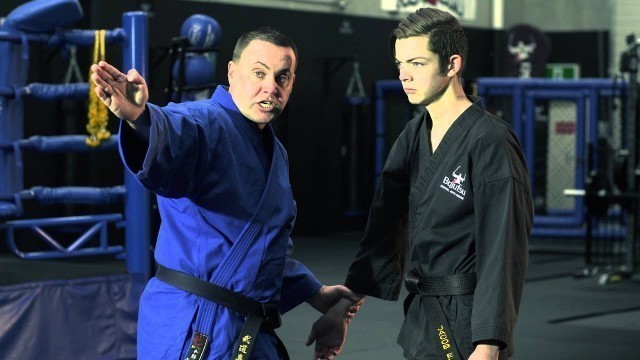 'Bujutsu Weekly Self Defenc Tip Grab or push defence'