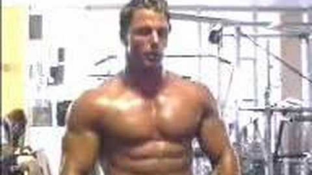 'Christian Engel personal fitness video'