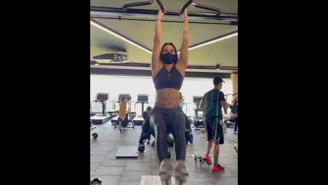 'Female Fitness Model / ABS Workout 16 / Sonia Isaza'