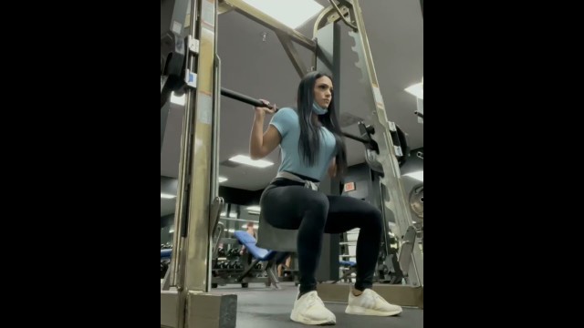 'Squat Workout with Female Fitness Model Taneth Gimenez | Gym Famous'