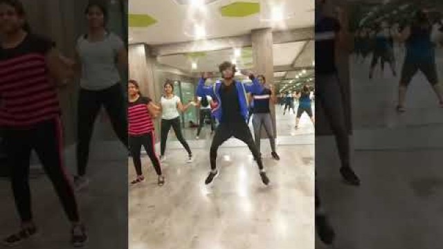 'Zumba Fitness | Cardio Workout | Dance Fitness | Johnson Choreographer'