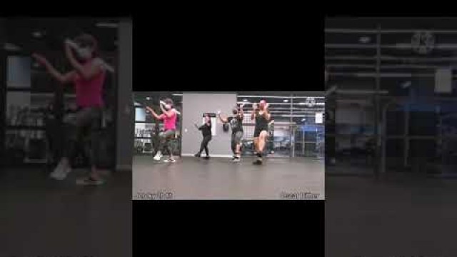 '#semenea #donomar #niogarcia #reggaeton #zumbafitness #zumba #dance #fitness #jeroky2bfit'